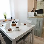 Winston Apartment *