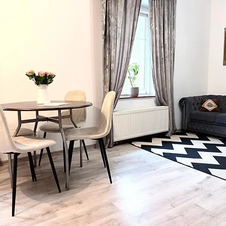 Winston * 스자브노-즈드로이